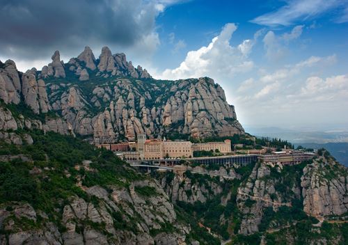 visit Montserrat barcelona